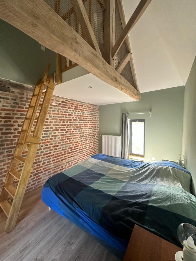 Gite Confortable Au Milieu Des Pres - La Ferme De Montigny Neauphe-Sur-Dive Eksteriør bilde