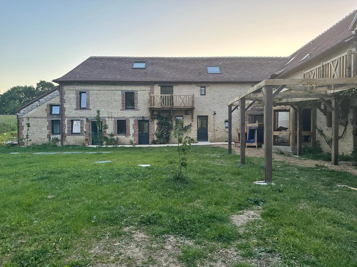 Gite Confortable Au Milieu Des Pres - La Ferme De Montigny Neauphe-Sur-Dive Eksteriør bilde