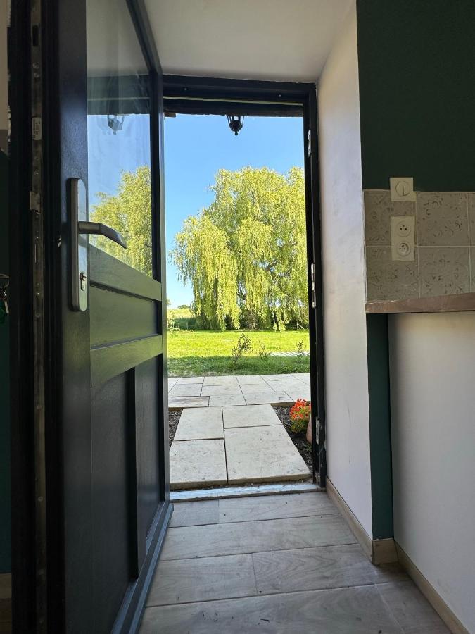 Gite Confortable Au Milieu Des Pres - La Ferme De Montigny Neauphe-Sur-Dive Eksteriør bilde